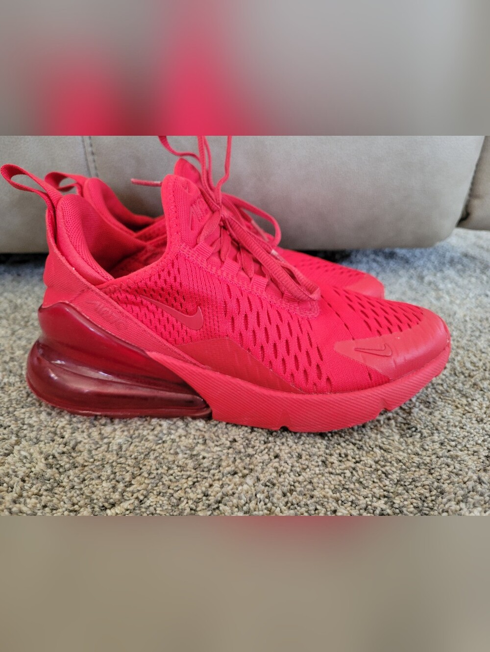 Nike Air 270 - youth size 3.5 nike air 270 red